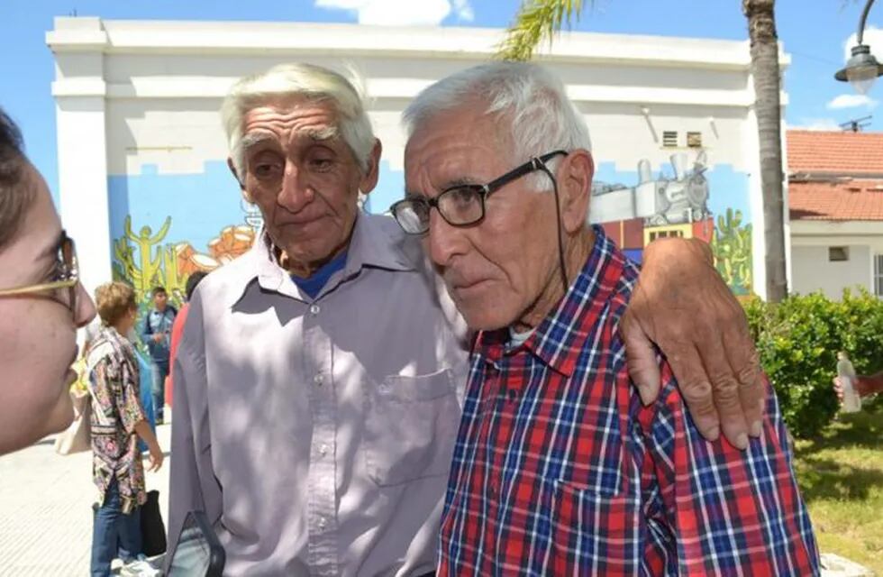 Luego de 50 años, se reencontraron dos hermanos de Santiago del Estero
