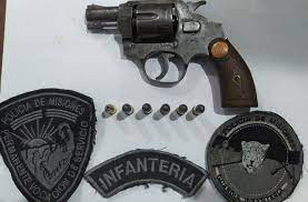 Atraparon a un hombre que transportaba un revólver y municiones en Puerto Iguazú.