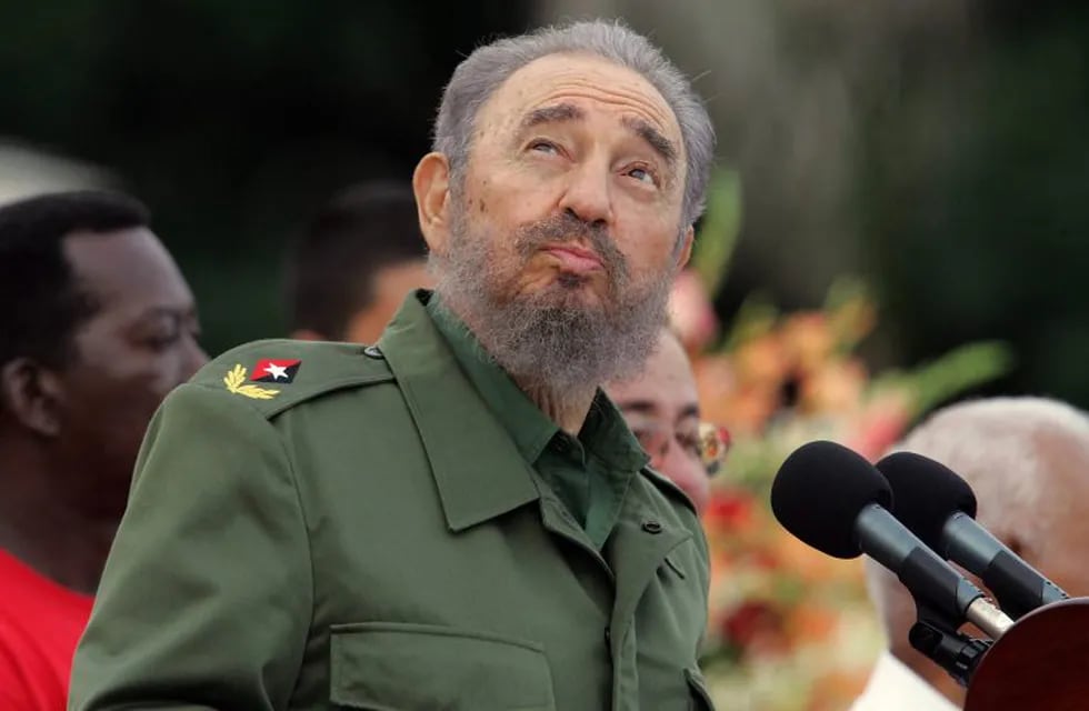 Fidel Castro en 2006, durante un discurso en la Plaza de la Patria, Bayamo, provincia de Granma. (AFP)