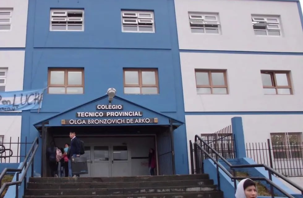 Colegio Técnico Provincial "Olga B. de Arko", Ushuaia.