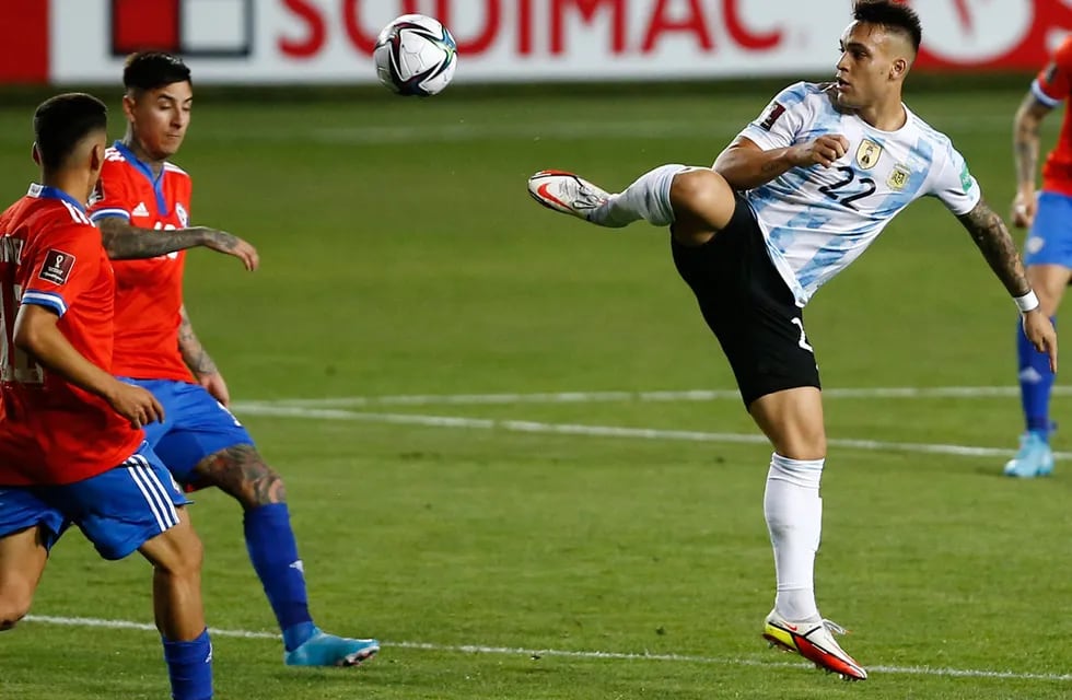Lautaro Martínez, delantero de Argentina, durante el partido con Chile, por las eliminatorias sudamericanas rumbo a Qatar 2022.