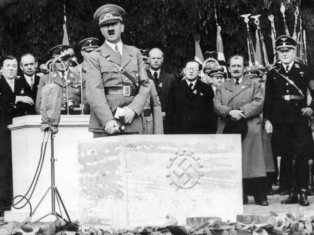 Murray consideró que Hitler era "una persona muy rencorosa y vengativa, poco tolerante con las críticas y con tendencia a menospreciar a la gente".