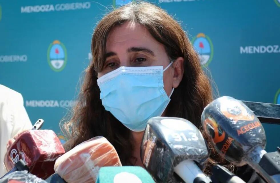 La ministra de Salud de Mendoza, Ana María Nadal acompañó al gobernador Suárez en un acto en Luján de Cuyo