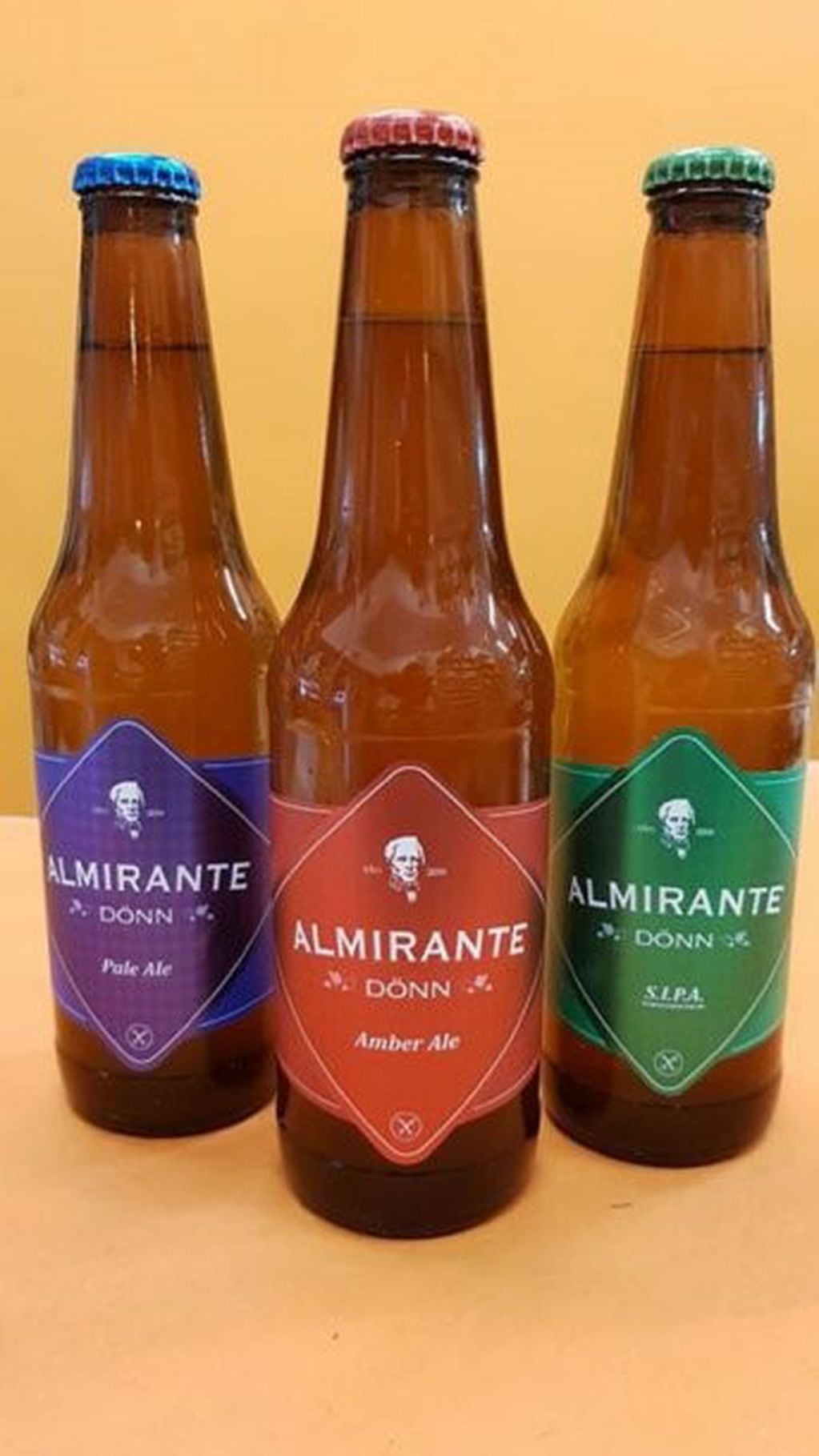 La ANMAT prohibió la venta de la cerveza a base de sorgo Almirante Donn, en botellas por 350 cm3 de distintas variedades.