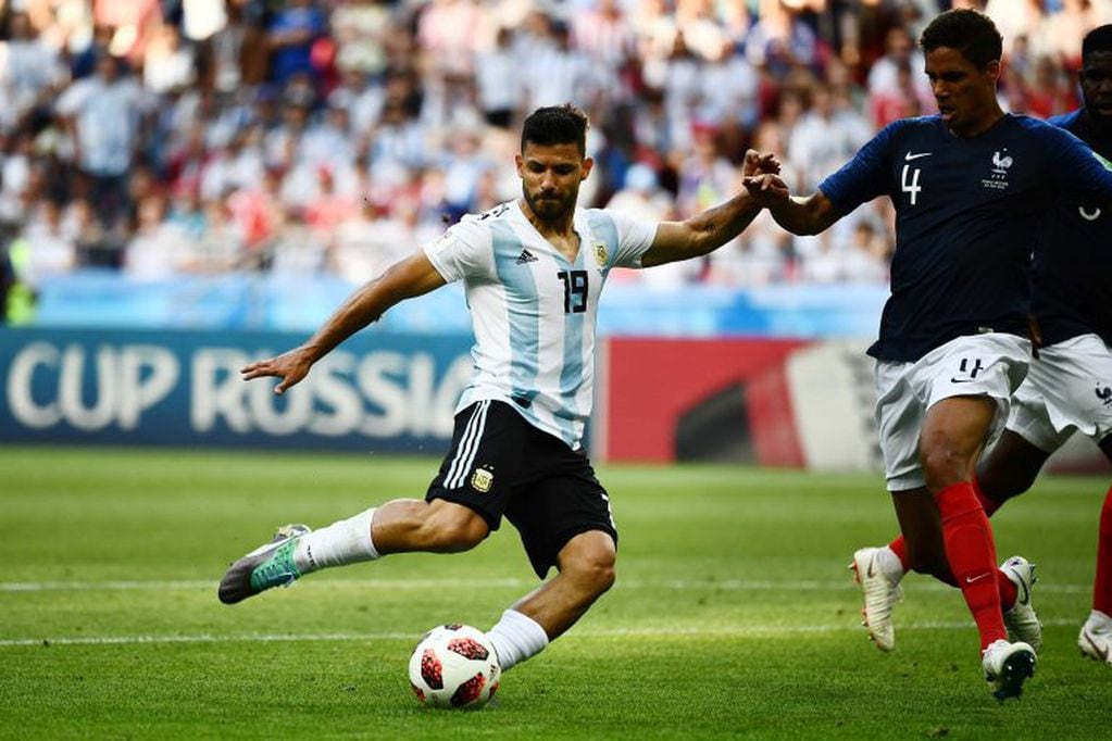 Sergio Agüero fue el goleador de Argentina en Rusia 2018 y es la gran incógnita de la lista de Scaloni. (AFP)