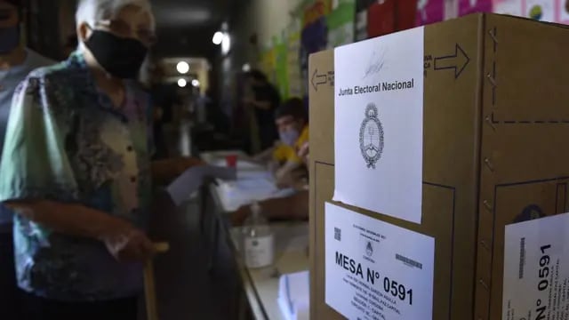 Votación en la escuela Garzón Agulla, en Córdoba