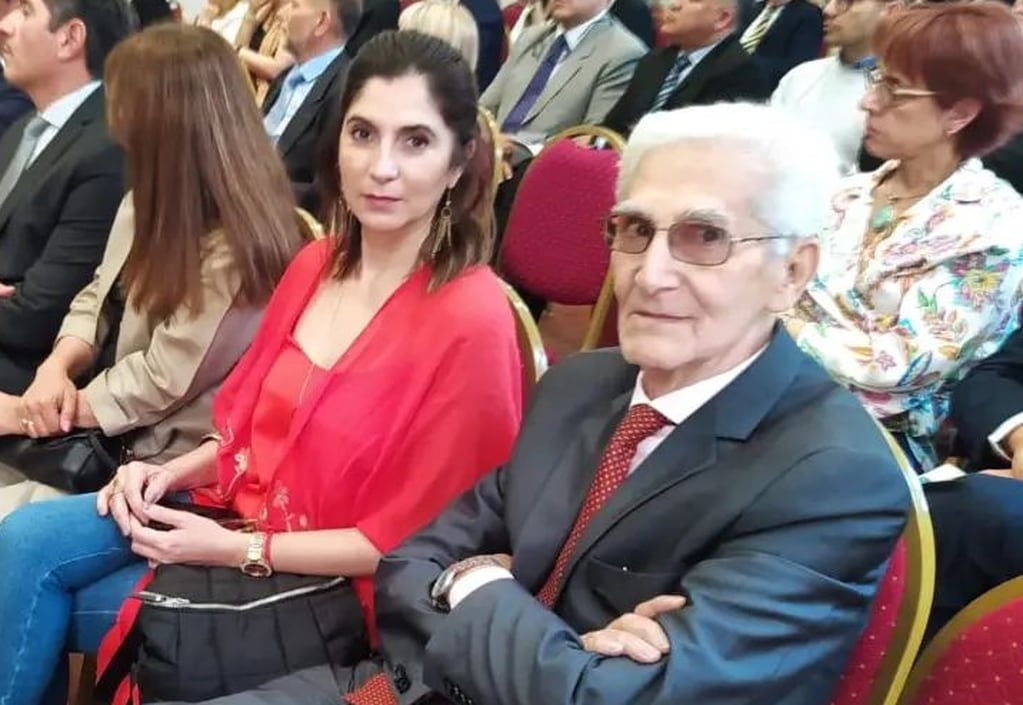 La diputada provincial Mariela Ferreyra junto a su padre, el diputado nacional por Jujuy Ferreyra Daniel.