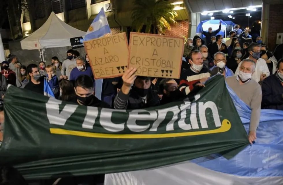 En Avellaneda hubo protestas en la calle contra el proyecto de expropiación. (@mauroyasprizza)
