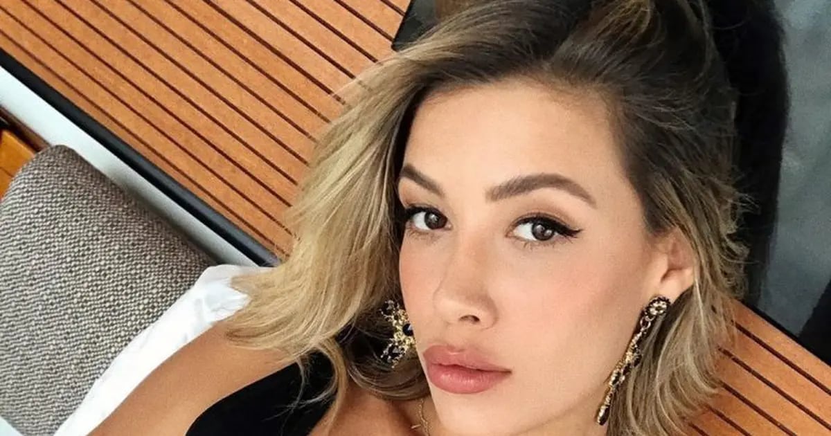 Michelle Salas La Hija De Luis Miguel Deslumbró A Sus Seguidores Con Una Foto En Bikini