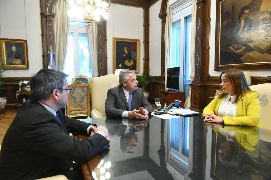 Alberto Fernández recibió en Casa Rosada a Cecilia Moreau y Germán Martínez. Foto: Prensa FDT.