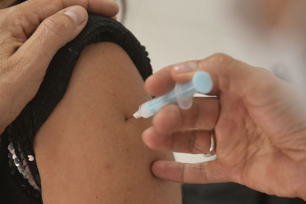 Estudiantes de la UNCuyo podrán vacunar contra el Coronavirus.
Foto: Orlando Pelichotti / Los Andes