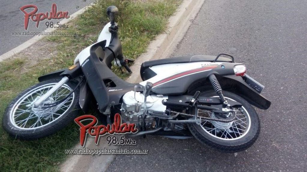 Una moto perdió el control y se accidentó