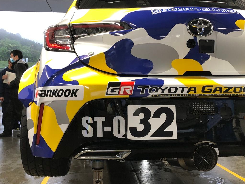 Durante su permanencia en pista, el Toyota atendido por el equipo Rookie Racing e inscripto en la clase ST-Q de las Super Taikyu Series 2021, cubrió 1634 kilómetros. Cruzó la bandera a cuadros junto al otro auto del team, un GR Supra con motor tradicional de combustión interna.