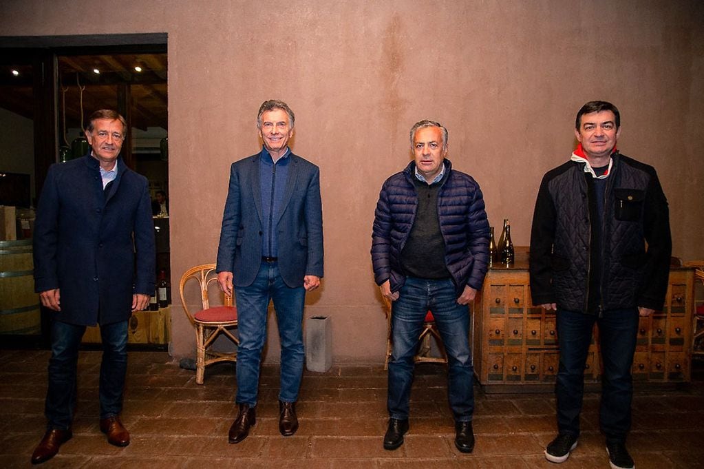 Mauricio Macri se reunió con el gobernador Rodolfo Suárez, Alfredo Cornejo y Omar de Marchi