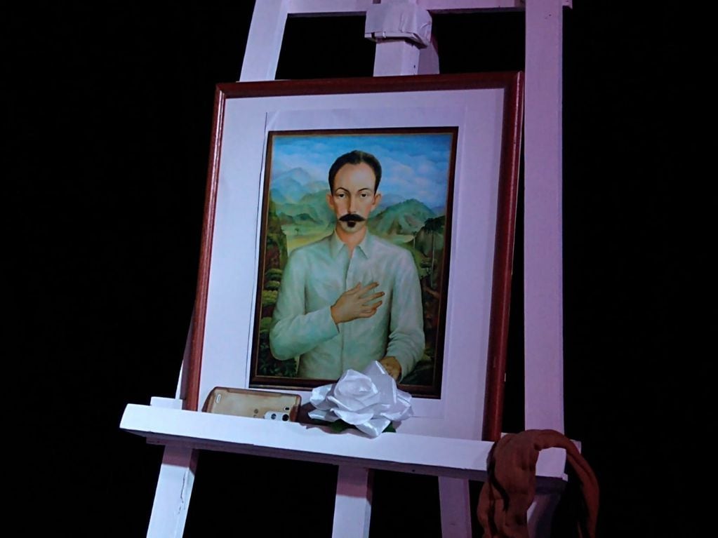 La obra pertenece al grupo de Teatro “El búho” y está inspirada en el legado del poeta cubano, José Martí.