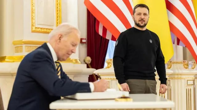 Joe Biden y Volodimir Zelenski