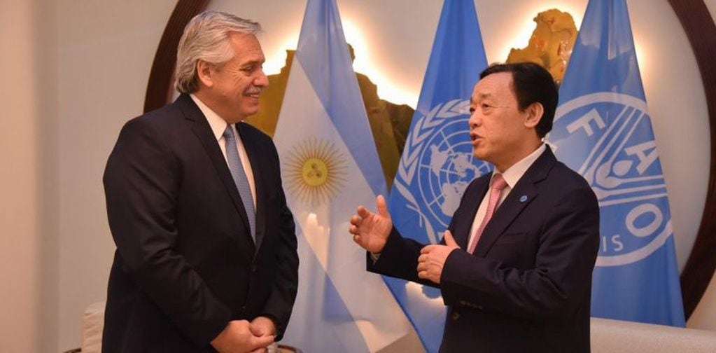 El presidente Alberto Fernández durante su encuentro con el Director General la FAO, Qu Dongyu (Victor Sokolowicz).