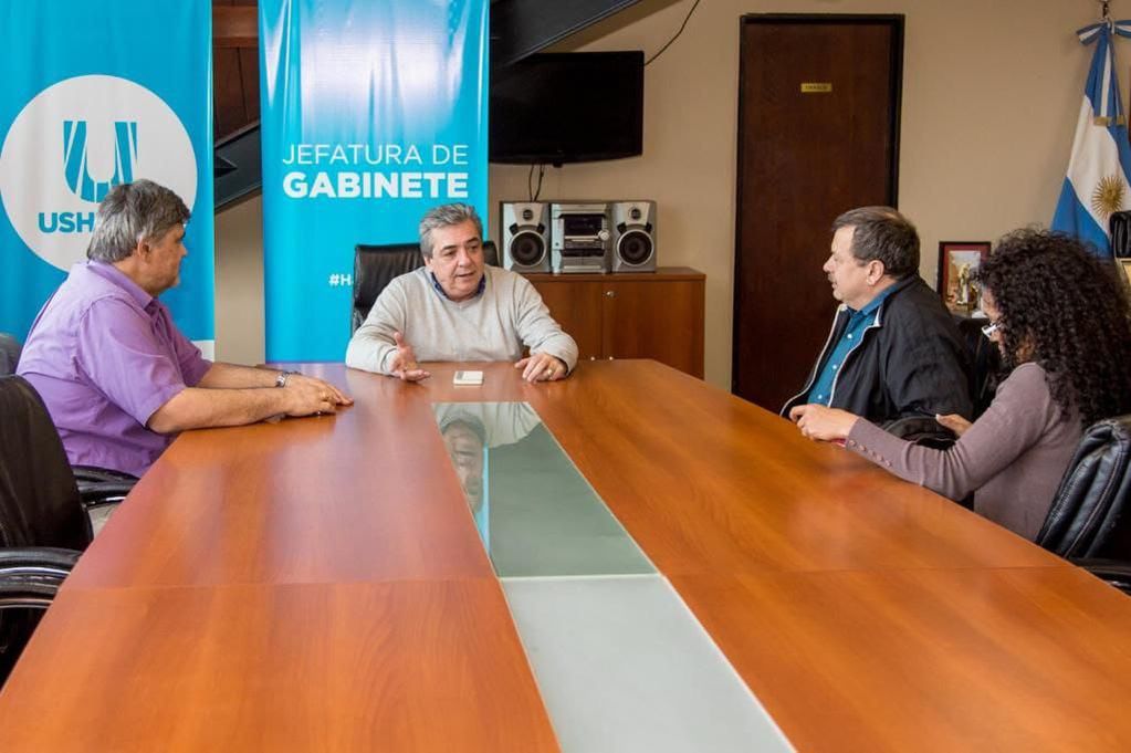 Sartini Gas recibió un reconocimiento por su 40 años en Ushuaia