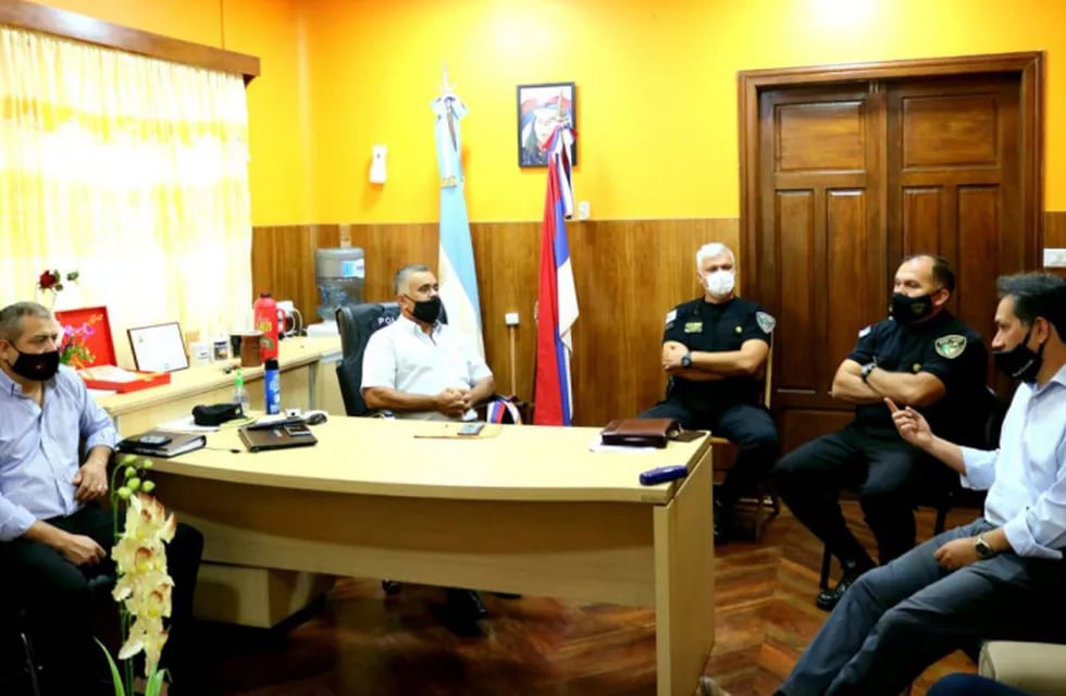 La reunión realizada en la Unidad Regional III de Eldorado entre las partes.