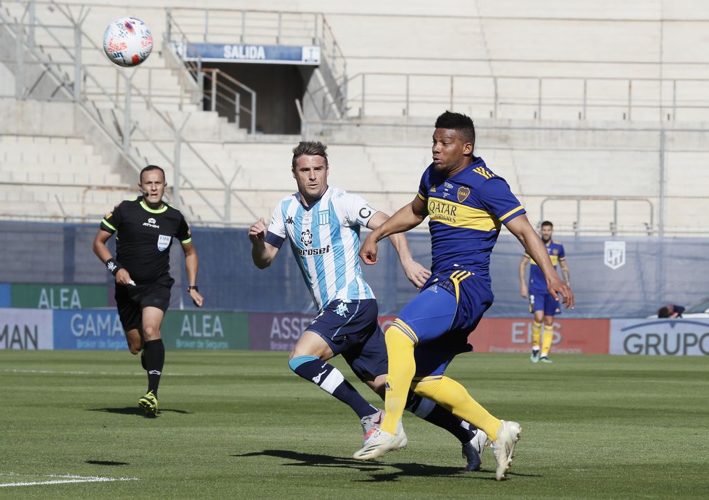 Boca y Racing se enfrentaron en San Juan por la semifinal de la Copa de la Liga Profesional.
