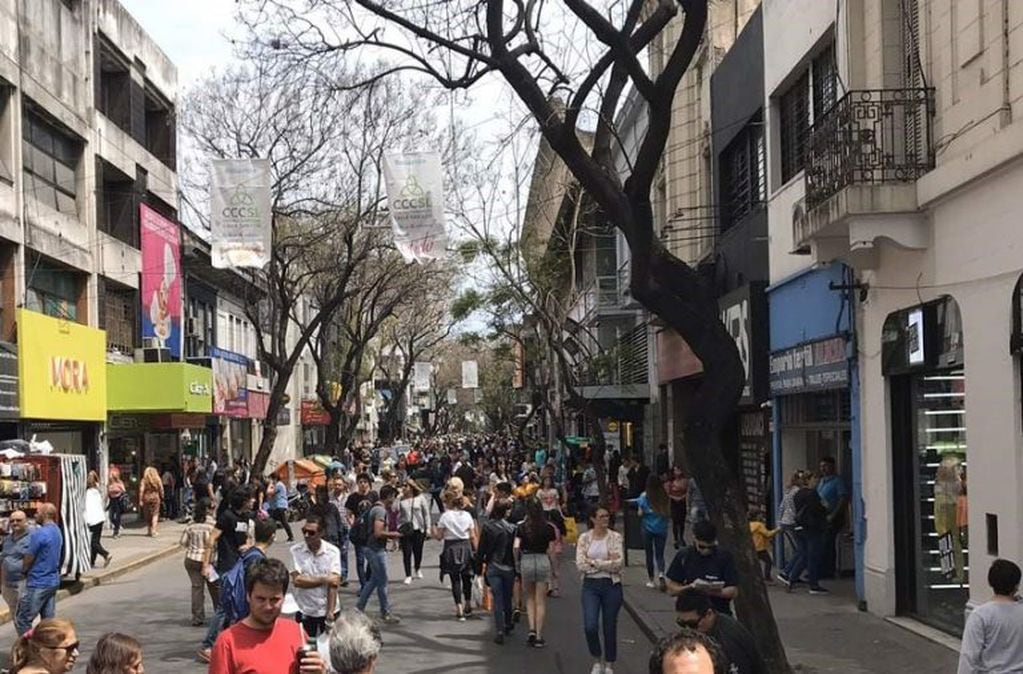 Comerciantes  céntricos aseguran que perdieron 30% de ventas por la peatonalización de calle San Luis