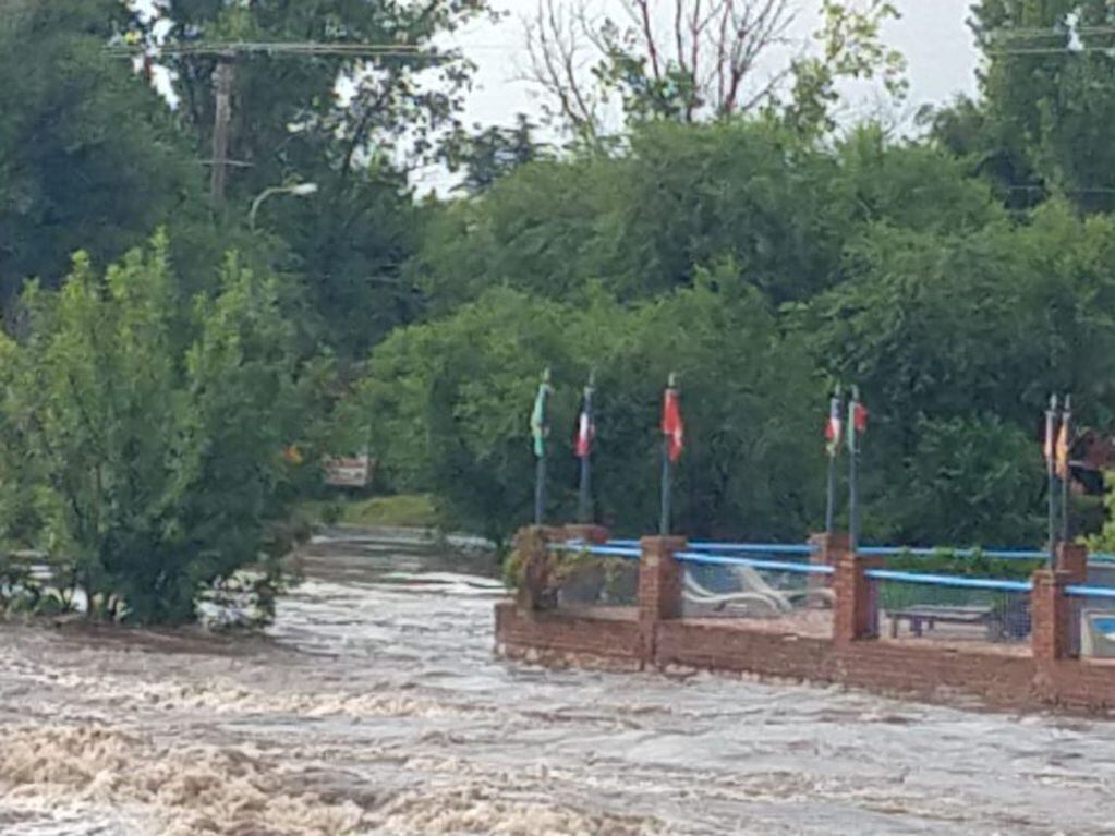 Inundación en Mina Clavero (Gentileza Departamental San Alberto).
