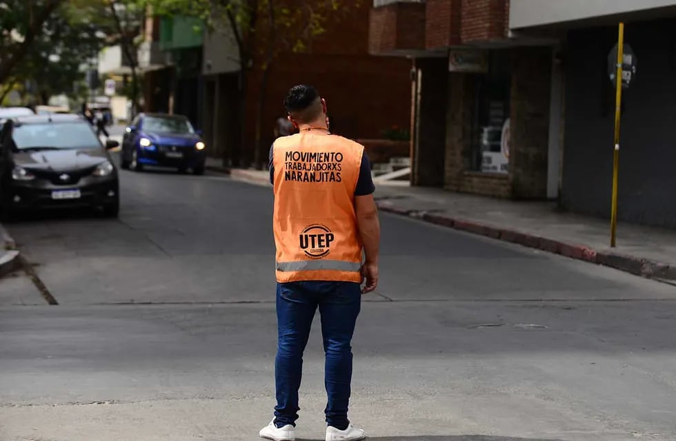 El naranjita fue captado cometiendo el robo este jueves 2 de mayo en el centro de Córdoba.