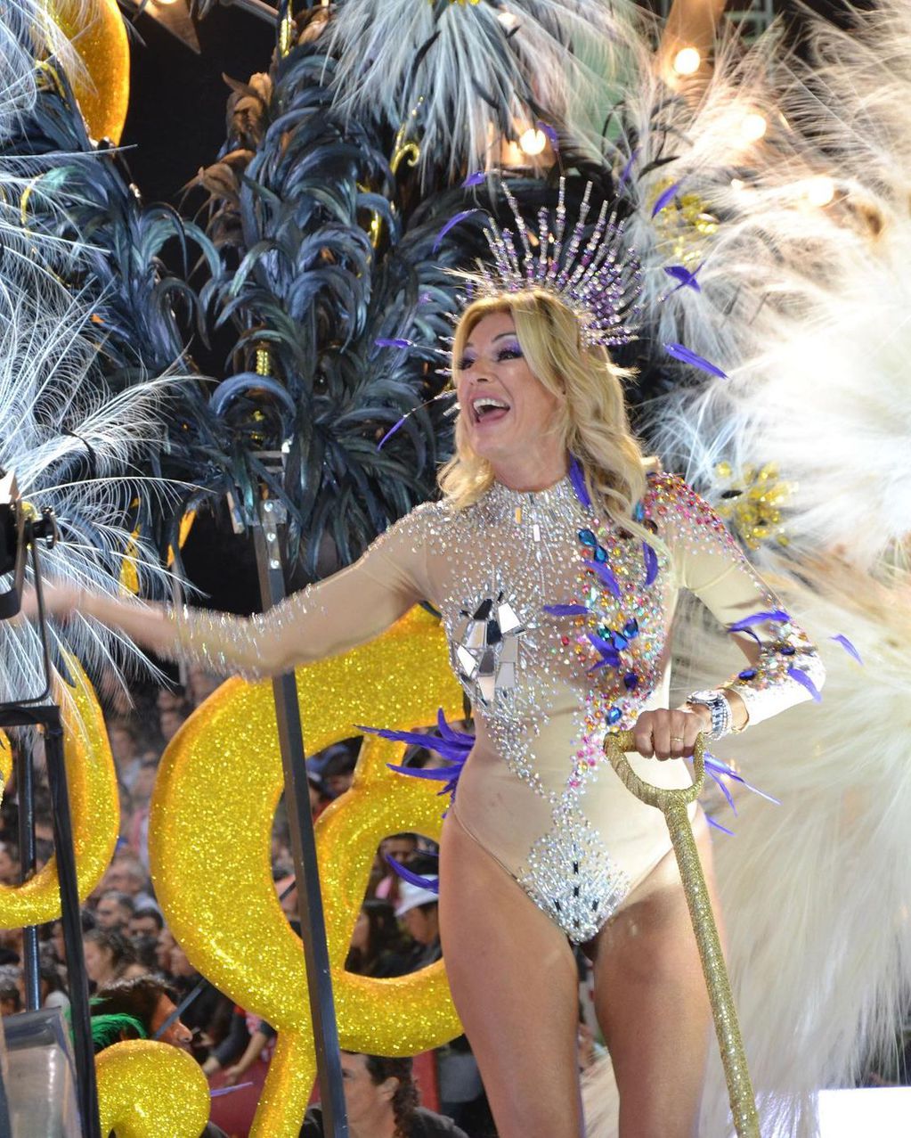Yanina Latorre desfiló en el carnaval de Corrientes
