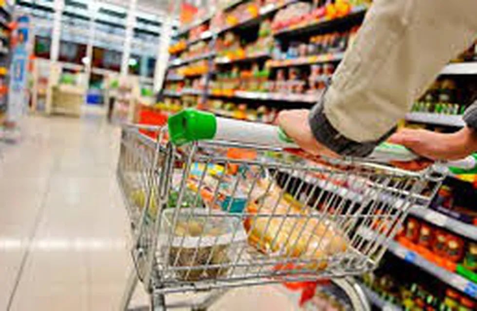 Defensa del Consumidor negó desabastecimiento en los supermercados.
