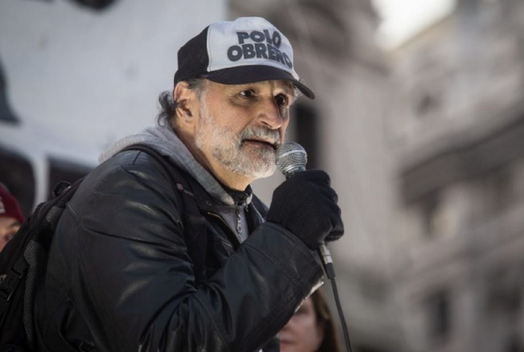 Eduardo Belliboni, líder piquetero del Polo Obrero, exige "un plan de lucha" a los gremialistas.