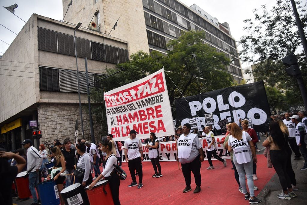Marcha del Polo Obrero en Córdoba, en el marco de la Jornada Nacional Piquetera.  (Pedro Castillo / La Voz)