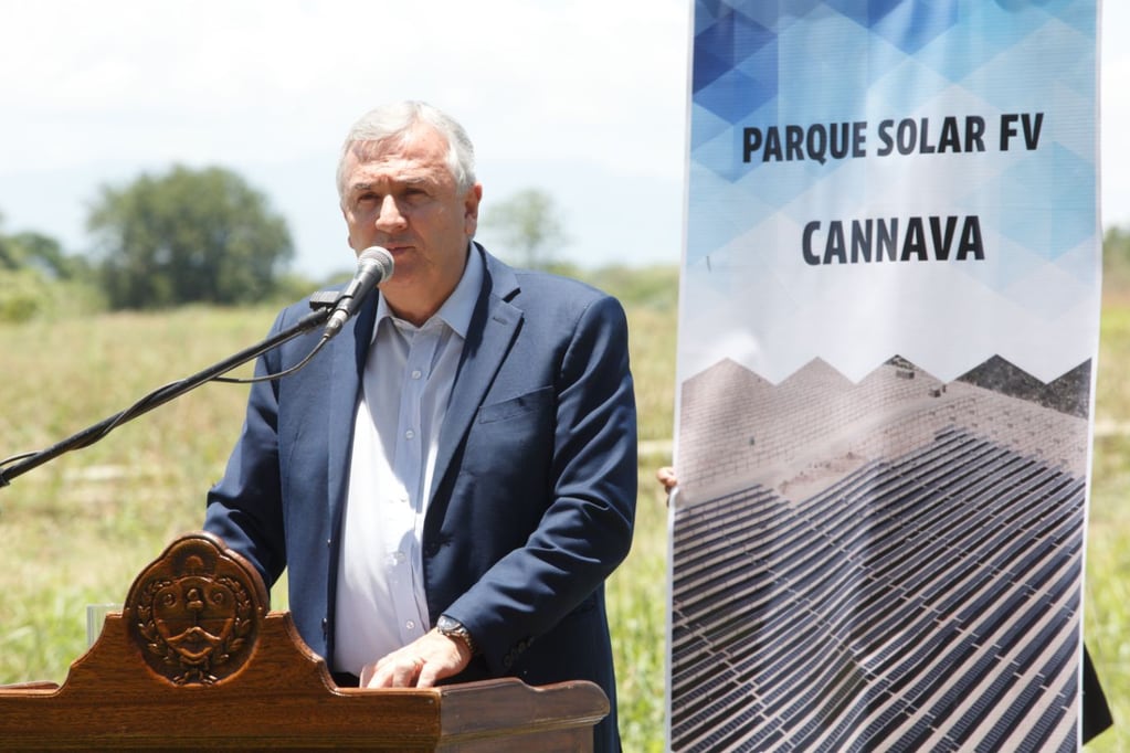 "El próximo objetivo es generar trabajo para resolver la pobreza, porque el asistencialismo lo único que hace es sostener el nivel de pobreza", dijo Morales en el inicio de la construcción del Parque Solar Cannava.