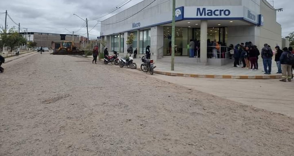 El material a utilizar en el plan de pavimentación sustentable en Perico (Jujuy) "mejora las condiciones de seguridad vial y aumenta la durabilidad de las calles", se informó.