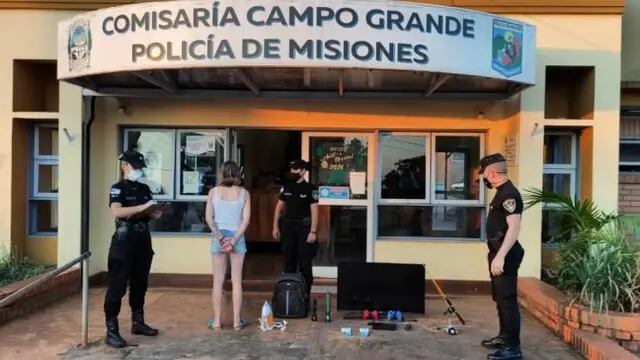 Allanan una vivienda en Campo Grande donde recuperaron objetos robados y detuvieron a una mujer