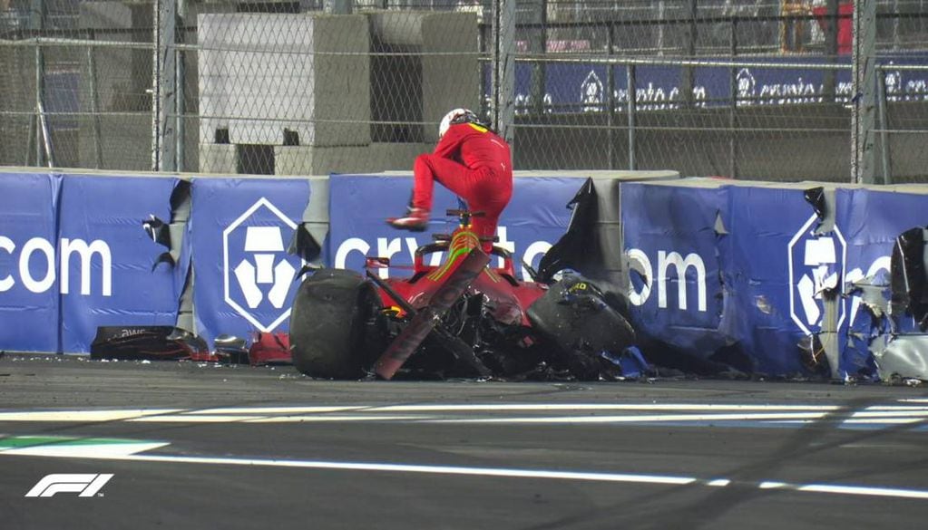 La piña, sin consecuencias, de Leclerc durante la segunda práctica libre.