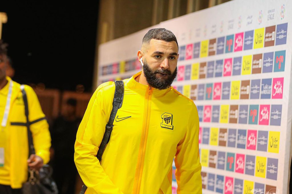 Karim Benzema, quien juega en el equipo que entrena Marcelo Gallardo, se fue la ciudad sin motivo aparente. (Prensa Al-Ittihad)