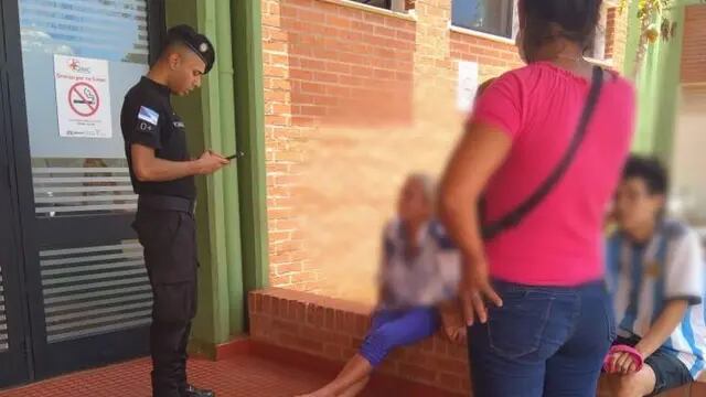 Policías de Eldorado auxiliaron a una niña que se golpeó la cabeza y se desmayó