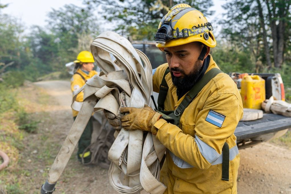 Arde Tierra del Fuego:  la superficie afectada por el incendio se estima en 6500 hectáreas