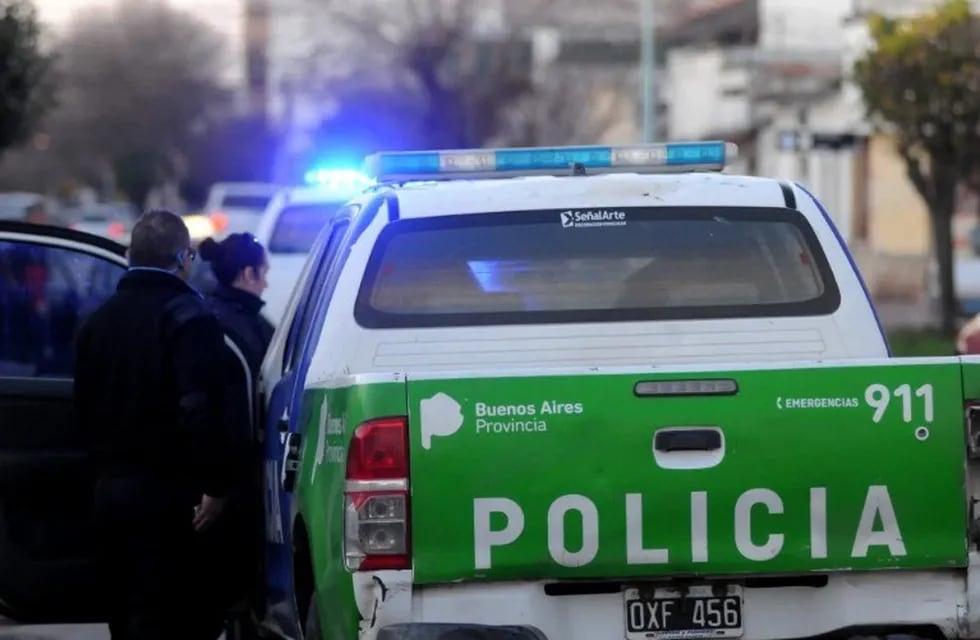 Ante los oficiales, el detenido siguió amenazando a su pareja. (Foto: La Capital)