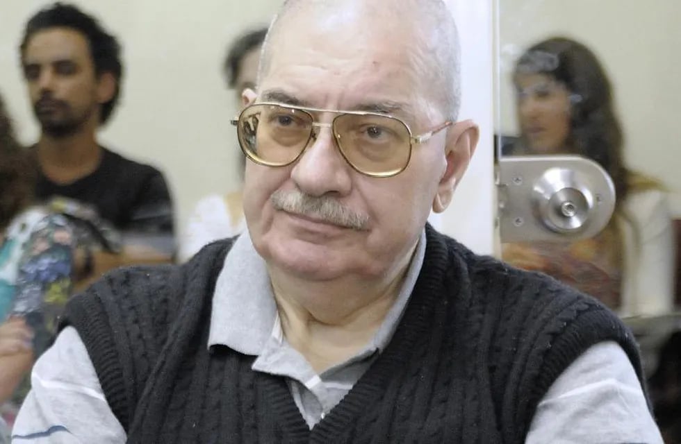 El expolicía tenía 72 años y estaba hospitalizado en el partido bonaerense de Ezeiza.