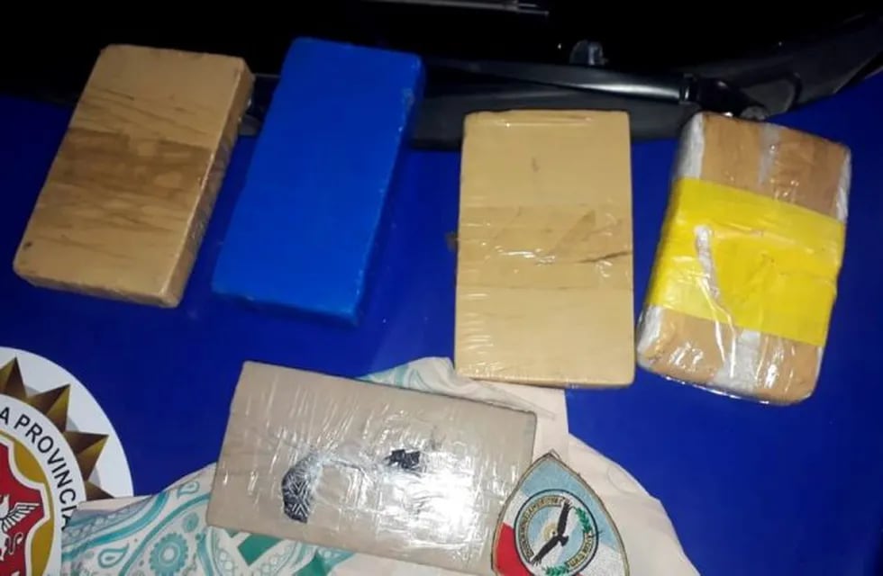 La Policía de Río Cuarto detuvo a tres personas y secuestró cinco kilos de cocaína.