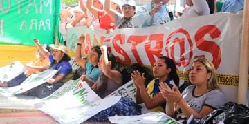 Docentes protestan en Bolivia
