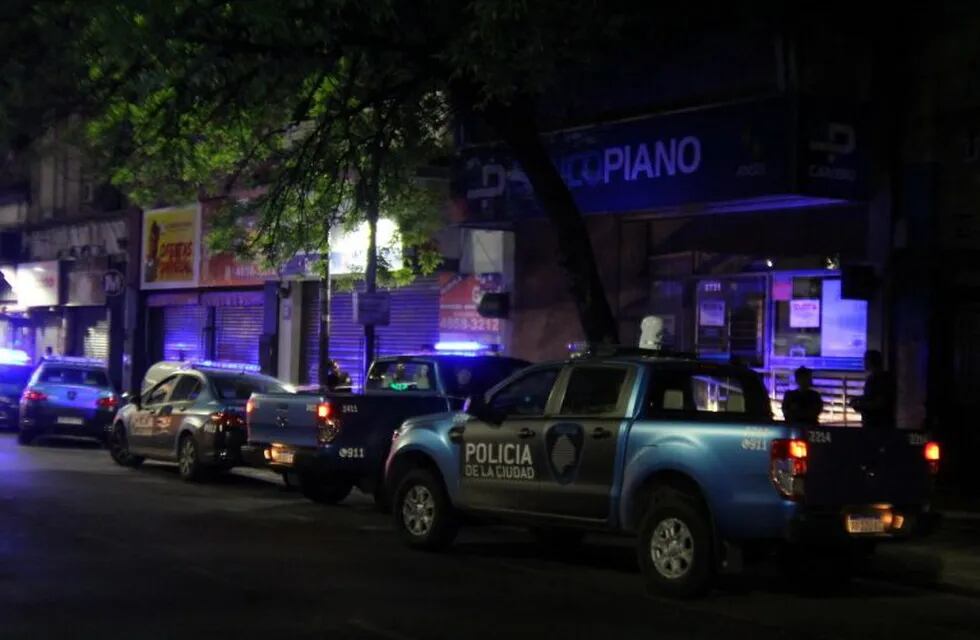 Detuvieron a cinco chilenos cuando intentaban robar un banco en Floresta
