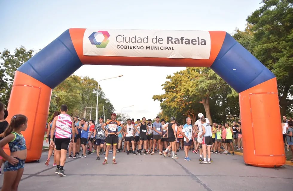 Se realizó una maratón recreativa nocturna en Rafaela