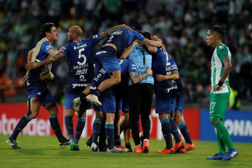 Celebración de Atlético Tucumán tras la histórica clasificación a Cuartos de Final de la Conmebol Libertadores 2018, derrotando a Atlético Nacional de Medellín por 2-1, resultado global.