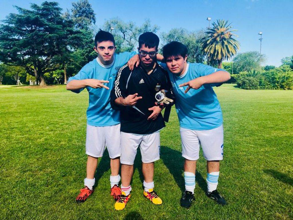 Los chicos del Empate FC forman parte de la Preselección Argentina de Fútbol para personas con Síndrome de Down.