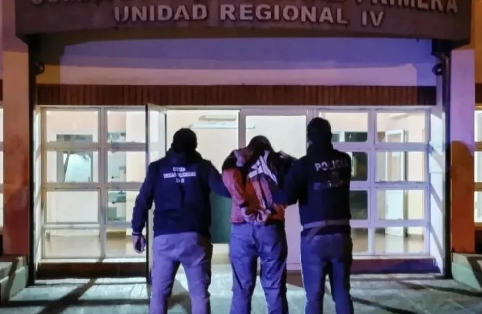 Puerto Rico: dos detenidos por el robo de una motocicleta a punta de cuchillo.