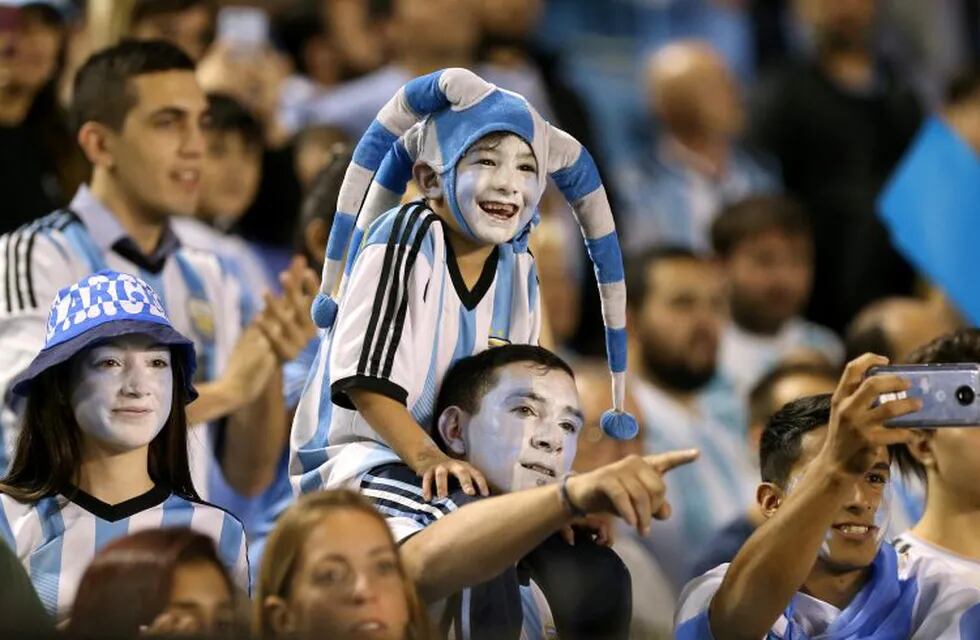 La Selección partió hacia la Bombonera para el amistoso ante Haití. (Foto: AFP PHOTO / Alejandro PAGNI)