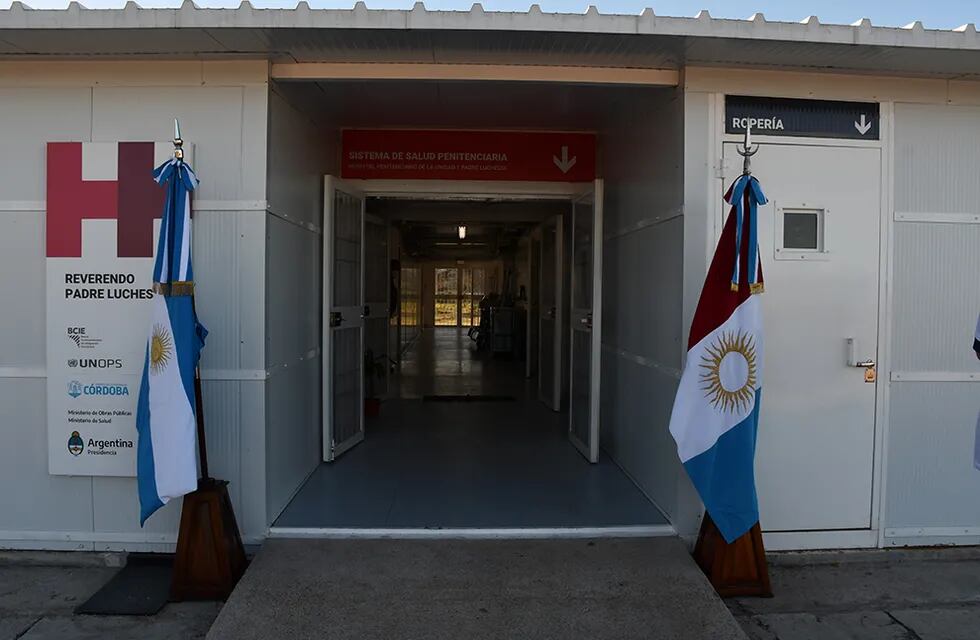 Inauguraron Hospital Modular en Bouwer (Prensa Gobierno)