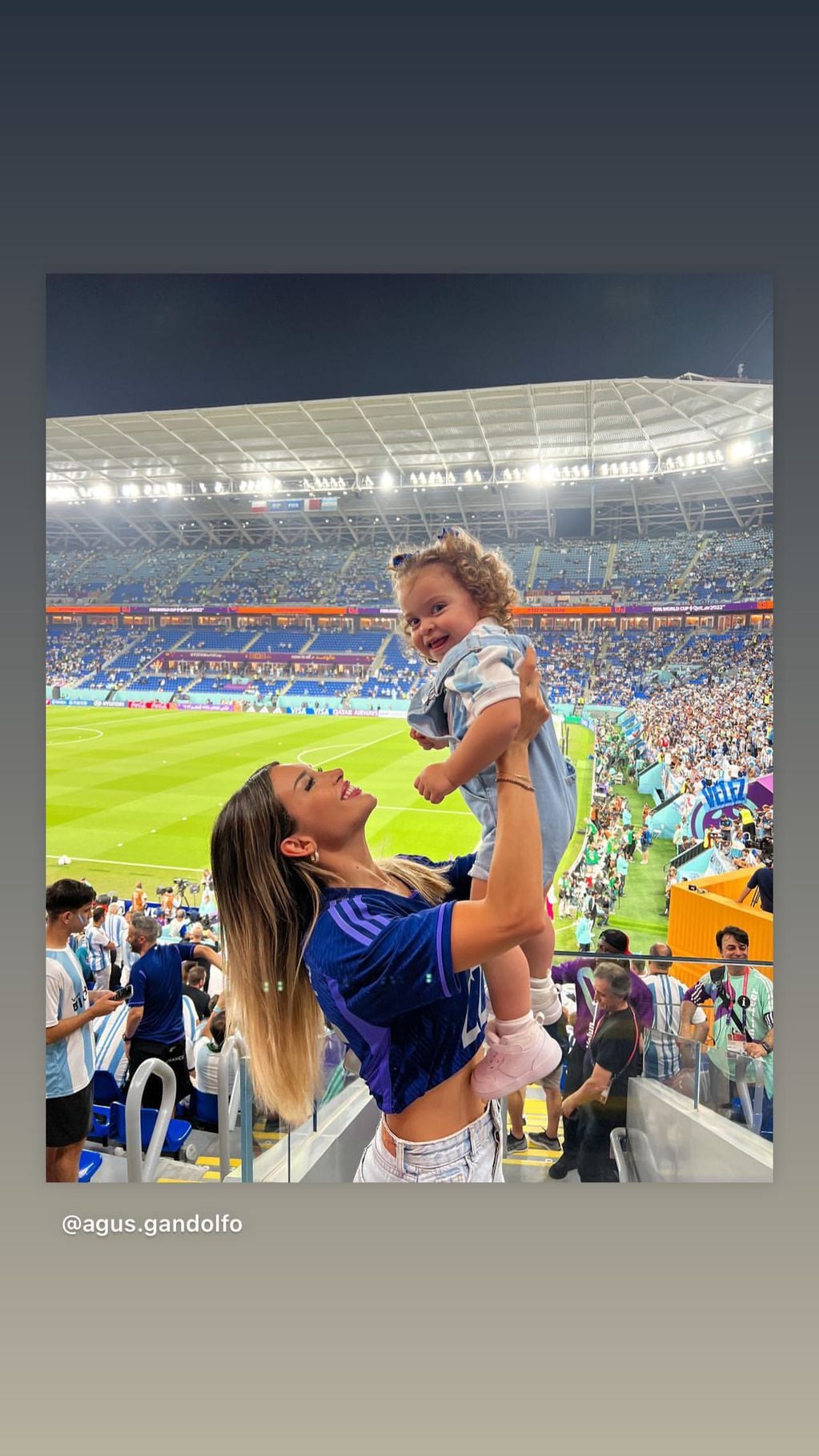 El tierno festejo de Nina, la hija de Lautaro Martínez y Agustina Gandolfo, por la victoria de Argentina.